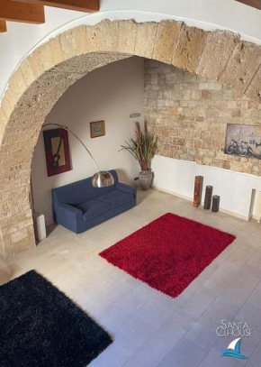 Santa CLHOUSE Bari